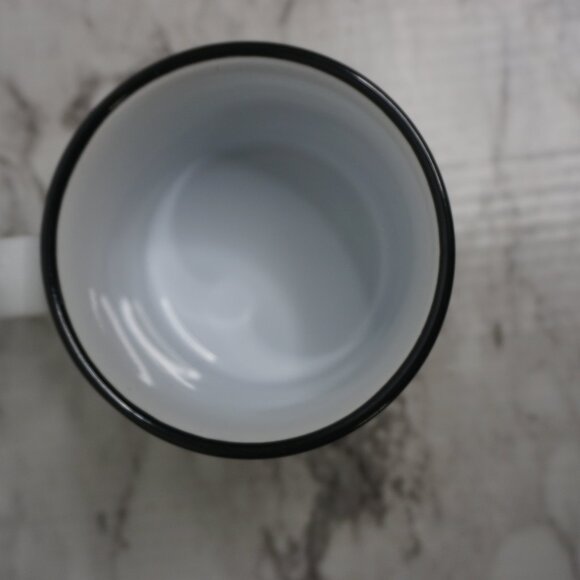 Star Wars: Baby Yoda Grogu Camper Mug - Picture 10 of 11